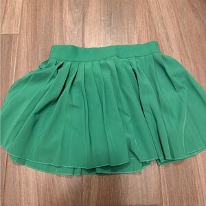 women green skirt.